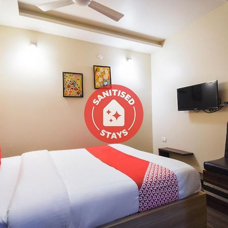 Oyo 64260 Hotel Rajnandini Hābra Eksteriør billede