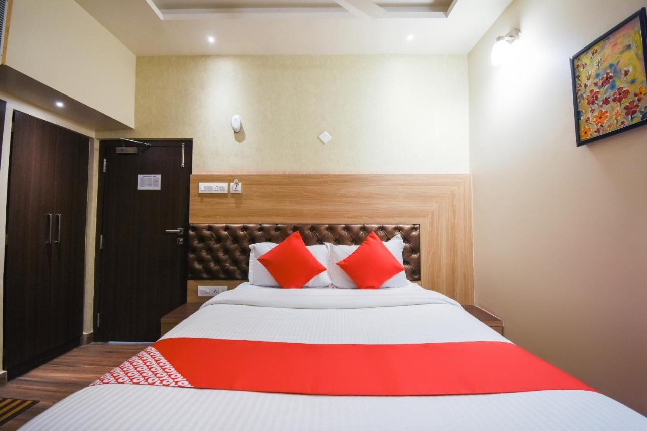 Oyo 64260 Hotel Rajnandini Hābra Eksteriør billede