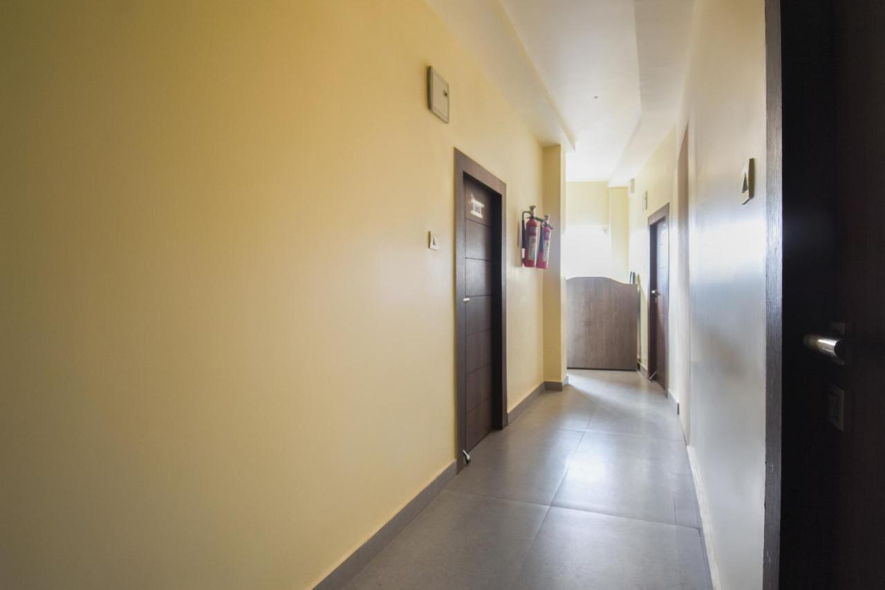 Oyo 64260 Hotel Rajnandini Hābra Eksteriør billede